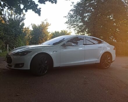 Білий Тесла Модель С, об'ємом двигуна 0 л та пробігом 170 тис. км за 16950 $, фото 5 на Automoto.ua