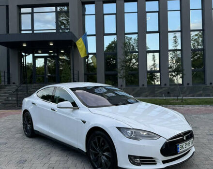 Белый Тесла Модель С, объемом двигателя 0 л и пробегом 108 тыс. км за 16500 $, фото 4 на Automoto.ua