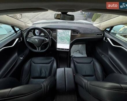 Білий Тесла Модель С, об'ємом двигуна 0 л та пробігом 470 тис. км за 13700 $, фото 47 на Automoto.ua