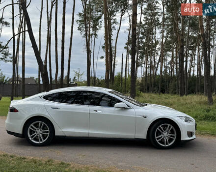 Тесла Модель С 2015 в Житомире на Automoto.ua Белый Тесла Модель С, объемом двигателя 0 л и пробегом 97 тыс. км за 14500 $, фото 5 на Automoto.ua