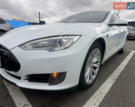 Білий Тесла Модель С, об'ємом двигуна 0 л та пробігом 172 тис. км за 14900 $, фото 7 на Automoto.ua