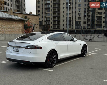 Білий Тесла Модель С, об'ємом двигуна 0 л та пробігом 111 тис. км за 16000 $, фото 3 на Automoto.ua