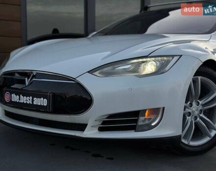 Білий Тесла Модель С, об'ємом двигуна 0 л та пробігом 470 тис. км за 13700 $, фото 2 на Automoto.ua