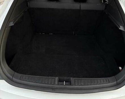 Білий Тесла Модель С, об'ємом двигуна 0 л та пробігом 144 тис. км за 16500 $, фото 13 на Automoto.ua