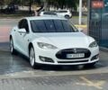 Білий Тесла Модель С, об'ємом двигуна 0 л та пробігом 205 тис. км за 12999 $, фото 1 на Automoto.ua