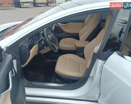 Білий Тесла Модель С, об'ємом двигуна 0 л та пробігом 118 тис. км за 15000 $, фото 30 на Automoto.ua
