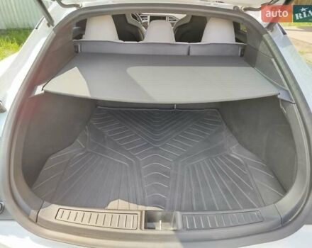 Білий Тесла Модель С, об'ємом двигуна 0 л та пробігом 253 тис. км за 15000 $, фото 4 на Automoto.ua