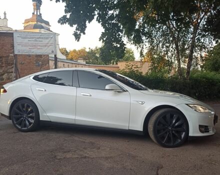 Білий Тесла Модель С, об'ємом двигуна 0 л та пробігом 170 тис. км за 16950 $, фото 2 на Automoto.ua