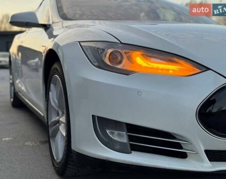 Білий Тесла Модель С, об'ємом двигуна 0 л та пробігом 470 тис. км за 13700 $, фото 14 на Automoto.ua