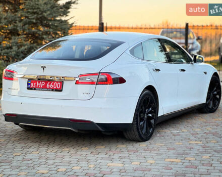 Білий Тесла Модель С, об'ємом двигуна 0 л та пробігом 189 тис. км за 12900 $, фото 16 на Automoto.ua