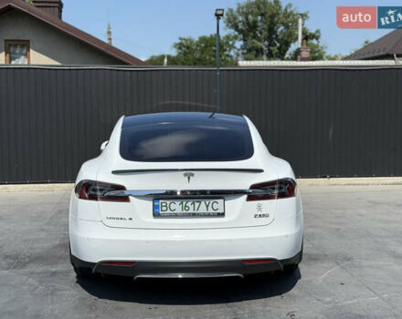 Белый Тесла Модель С, объемом двигателя 0 л и пробегом 156 тыс. км за 20000 $, фото 10 на Automoto.ua