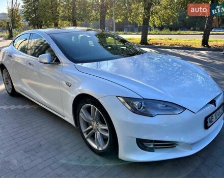 Белый Тесла Модель С, объемом двигателя 0 л и пробегом 126 тыс. км за 19700 $, фото 14 на Automoto.ua