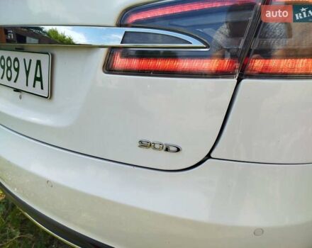 Білий Тесла Модель С, об'ємом двигуна 0 л та пробігом 253 тис. км за 15000 $, фото 15 на Automoto.ua