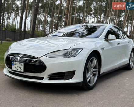 Тесла Модель С 2015 в Житомире на Automoto.ua Белый Тесла Модель С, объемом двигателя 0 л и пробегом 97 тыс. км за 14500 $, фото 2 на Automoto.ua