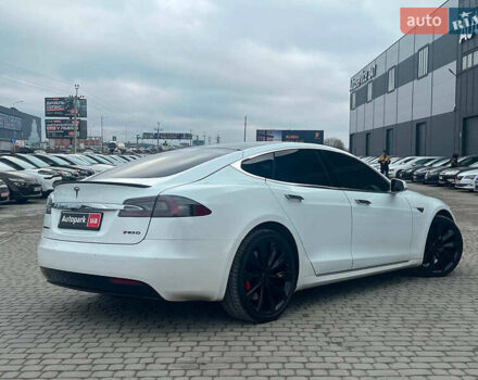 Белый Тесла Модель С, объемом двигателя 0 л и пробегом 225 тыс. км за 15940 $, фото 6 на Automoto.ua