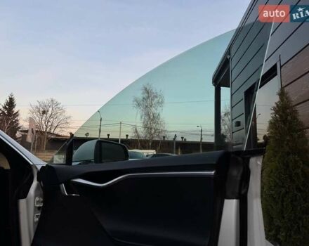Білий Тесла Модель С, об'ємом двигуна 0 л та пробігом 470 тис. км за 13700 $, фото 55 на Automoto.ua