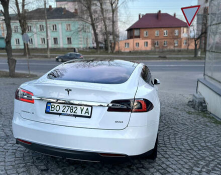 Білий Тесла Модель С, об'ємом двигуна 0 л та пробігом 174 тис. км за 24900 $, фото 5 на Automoto.ua