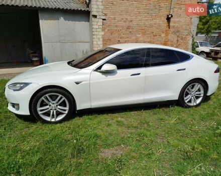 Білий Тесла Модель С, об'ємом двигуна 0 л та пробігом 253 тис. км за 15000 $, фото 19 на Automoto.ua