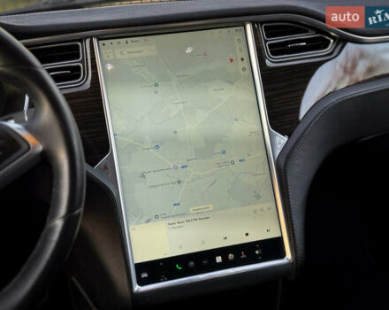 Білий Тесла Модель С, об'ємом двигуна 0 л та пробігом 189 тис. км за 12900 $, фото 45 на Automoto.ua