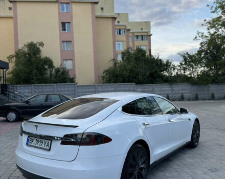 Белый Тесла Модель С, объемом двигателя 0 л и пробегом 108 тыс. км за 16500 $, фото 7 на Automoto.ua