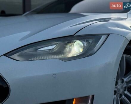 Білий Тесла Модель С, об'ємом двигуна 0 л та пробігом 470 тис. км за 13700 $, фото 4 на Automoto.ua