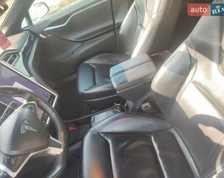 Белый Тесла Модель С, объемом двигателя 0 л и пробегом 210 тыс. км за 14500 $, фото 10 на Automoto.ua