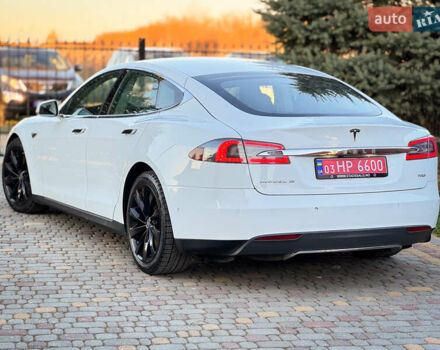 Білий Тесла Модель С, об'ємом двигуна 0 л та пробігом 189 тис. км за 12900 $, фото 12 на Automoto.ua