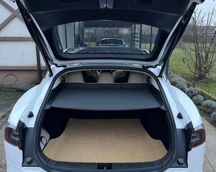 Белый Тесла Модель С, объемом двигателя 0 л и пробегом 220 тыс. км за 17300 $, фото 8 на Automoto.ua