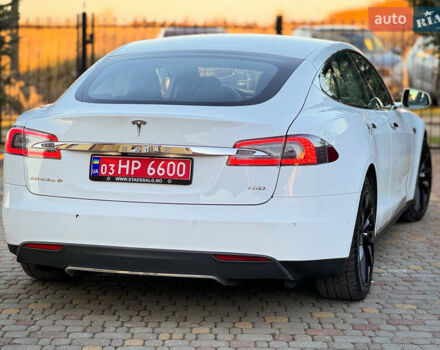 Білий Тесла Модель С, об'ємом двигуна 0 л та пробігом 189 тис. км за 12900 $, фото 3 на Automoto.ua