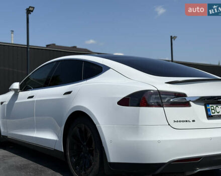 Белый Тесла Модель С, объемом двигателя 0 л и пробегом 156 тыс. км за 20000 $, фото 13 на Automoto.ua