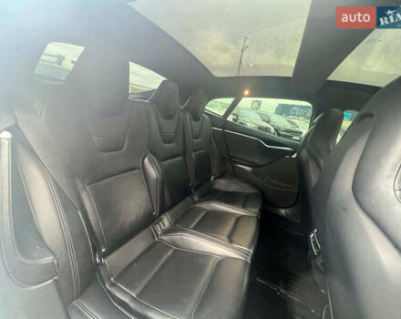 Белый Тесла Модель С, объемом двигателя 0 л и пробегом 225 тыс. км за 15940 $, фото 30 на Automoto.ua