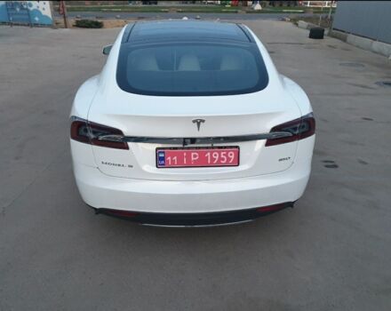 Белый Тесла Модель С, объемом двигателя 0 л и пробегом 9 тыс. км за 24999 $, фото 3 на Automoto.ua
