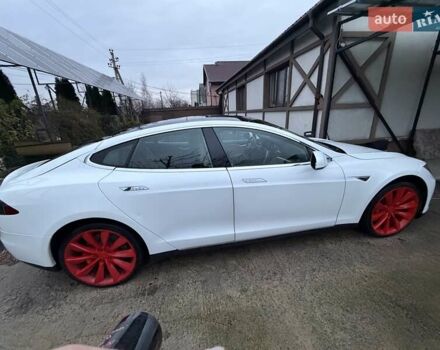 Белый Тесла Модель С, объемом двигателя 0 л и пробегом 220 тыс. км за 17300 $, фото 2 на Automoto.ua