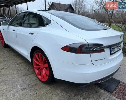 Белый Тесла Модель С, объемом двигателя 0 л и пробегом 220 тыс. км за 17300 $, фото 5 на Automoto.ua