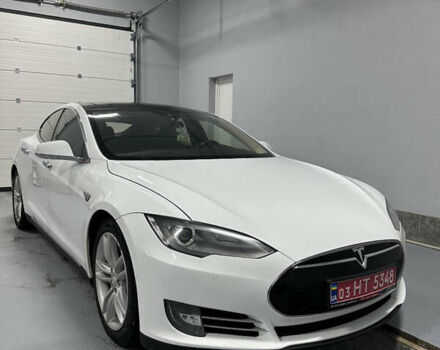 Белый Тесла Модель С, объемом двигателя 0 л и пробегом 140 тыс. км за 14950 $, фото 2 на Automoto.ua