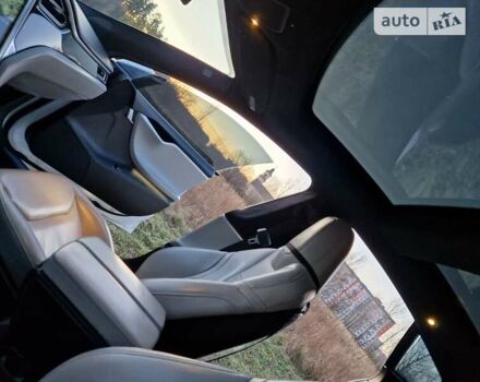 Білий Тесла Модель С, об'ємом двигуна 0 л та пробігом 130 тис. км за 17200 $, фото 12 на Automoto.ua