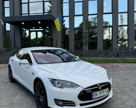 Белый Тесла Модель С, объемом двигателя 0 л и пробегом 108 тыс. км за 16500 $, фото 3 на Automoto.ua