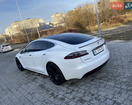 Белый Тесла Модель С, объемом двигателя 0 л и пробегом 225 тыс. км за 15500 $, фото 5 на Automoto.ua