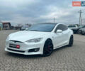 Белый Тесла Модель С, объемом двигателя 0 л и пробегом 225 тыс. км за 15940 $, фото 1 на Automoto.ua