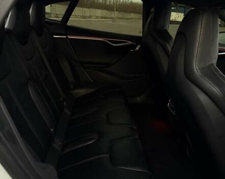 Білий Тесла Модель С, об'ємом двигуна 0 л та пробігом 144 тис. км за 16500 $, фото 23 на Automoto.ua