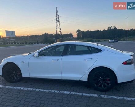 Білий Тесла Модель С, об'ємом двигуна 0 л та пробігом 130 тис. км за 14799 $, фото 34 на Automoto.ua