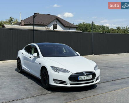 Белый Тесла Модель С, объемом двигателя 0 л и пробегом 156 тыс. км за 20000 $, фото 8 на Automoto.ua
