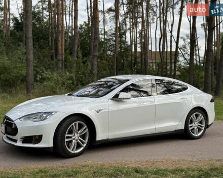 Тесла Модель С 2015 в Житомире на Automoto.ua Белый Тесла Модель С, объемом двигателя 0 л и пробегом 97 тыс. км за 14500 $, фото 7 на Automoto.ua