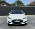 Белый Тесла Модель С, объемом двигателя 0 л и пробегом 156 тыс. км за 20000 $, фото 1 на Automoto.ua