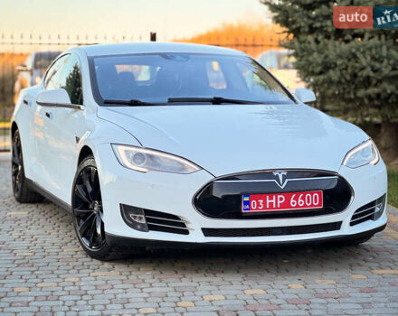 Білий Тесла Модель С, об'ємом двигуна 0 л та пробігом 189 тис. км за 12900 $, фото 1 на Automoto.ua