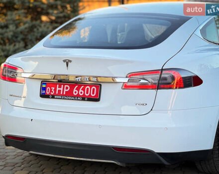 Білий Тесла Модель С, об'ємом двигуна 0 л та пробігом 189 тис. км за 12900 $, фото 18 на Automoto.ua