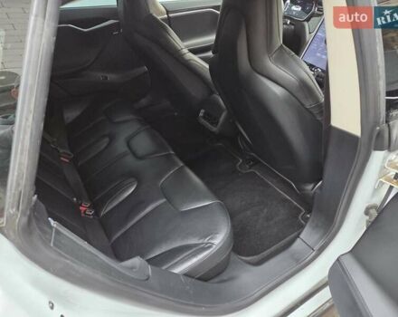 Білий Тесла Модель С, об'ємом двигуна 0 л та пробігом 237 тис. км за 14500 $, фото 5 на Automoto.ua