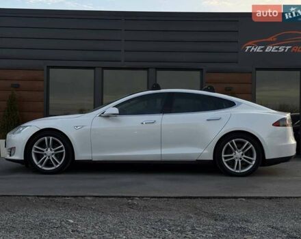 Білий Тесла Модель С, об'ємом двигуна 0 л та пробігом 470 тис. км за 13700 $, фото 7 на Automoto.ua