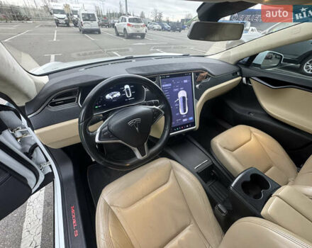 Білий Тесла Модель С, об'ємом двигуна 0 л та пробігом 172 тис. км за 14900 $, фото 11 на Automoto.ua