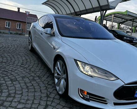 Білий Тесла Модель С, об'ємом двигуна 0 л та пробігом 174 тис. км за 24900 $, фото 10 на Automoto.ua